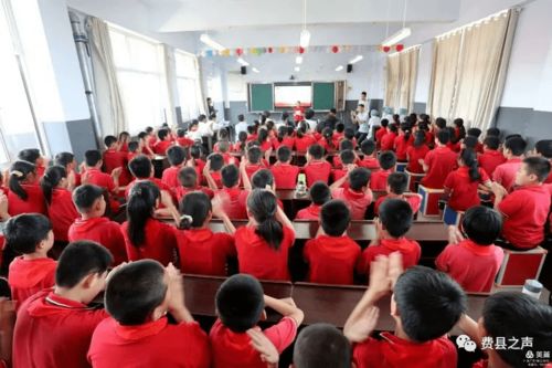 學(xué)史力行辦實(shí)事 融媒主播進(jìn)校園，志愿服務(wù)溫暖胡陽徠莊完小